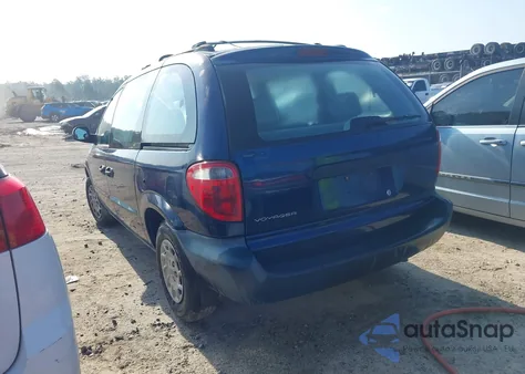 2001 Chrysler Voyager z USA, uszkodzony, nr VIN 1C4GJ25BX1B150575